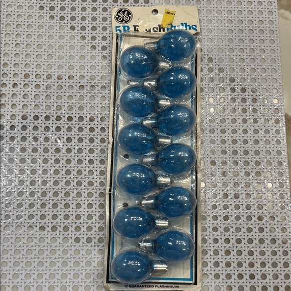 General Electric Other - GE Blue Vintage Flashbulbs Pack Never Opened